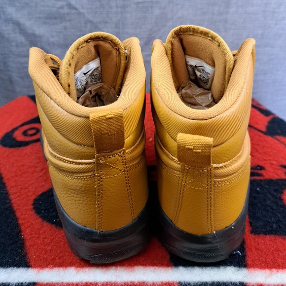 Size 7Y Nike GS Manoa Boot Wheat Black Wheat HF0750-700 Youth - Picture 4 of 11